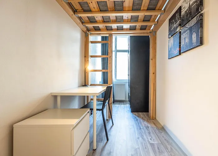 Apartment Velehradska Prague